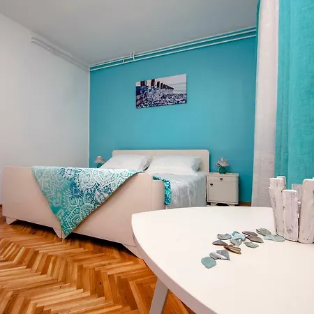 Apartments Relax Rovinj Exterior photo