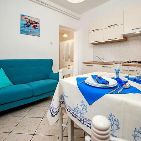 Apartments Relax Rovinj Exterior photo