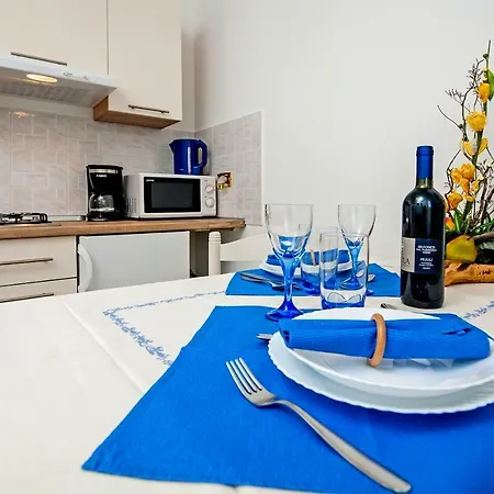 Apartments Relax Rovinj Exterior photo