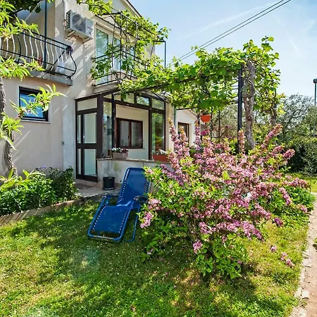 Apartments Relax Rovinj Exterior photo