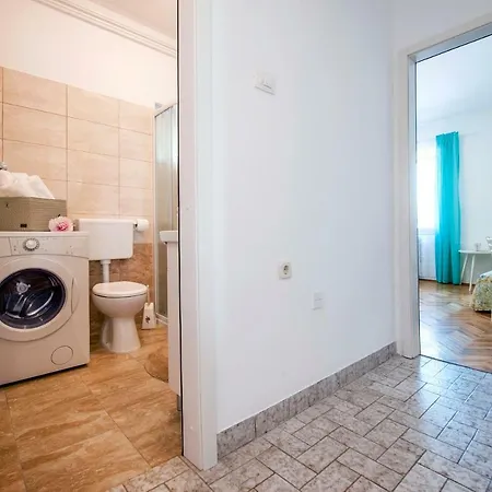 Apartments Relax Rovinj Exterior photo