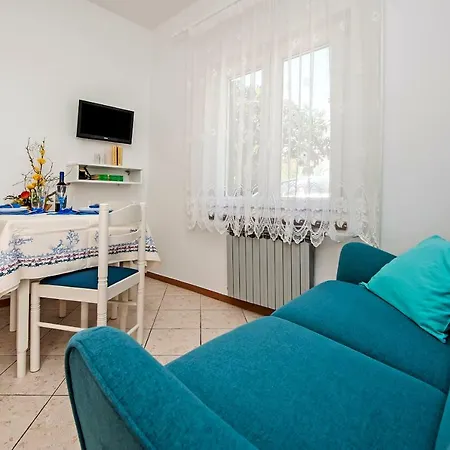 Apartments Relax Rovinj Exterior photo